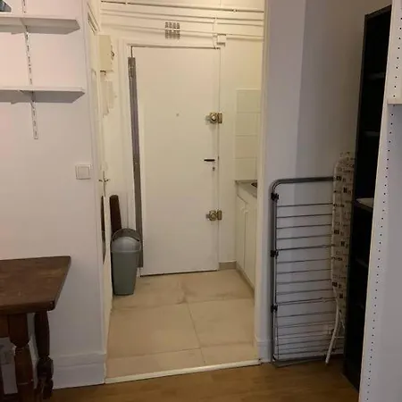 Studio 7eme Arrondissement